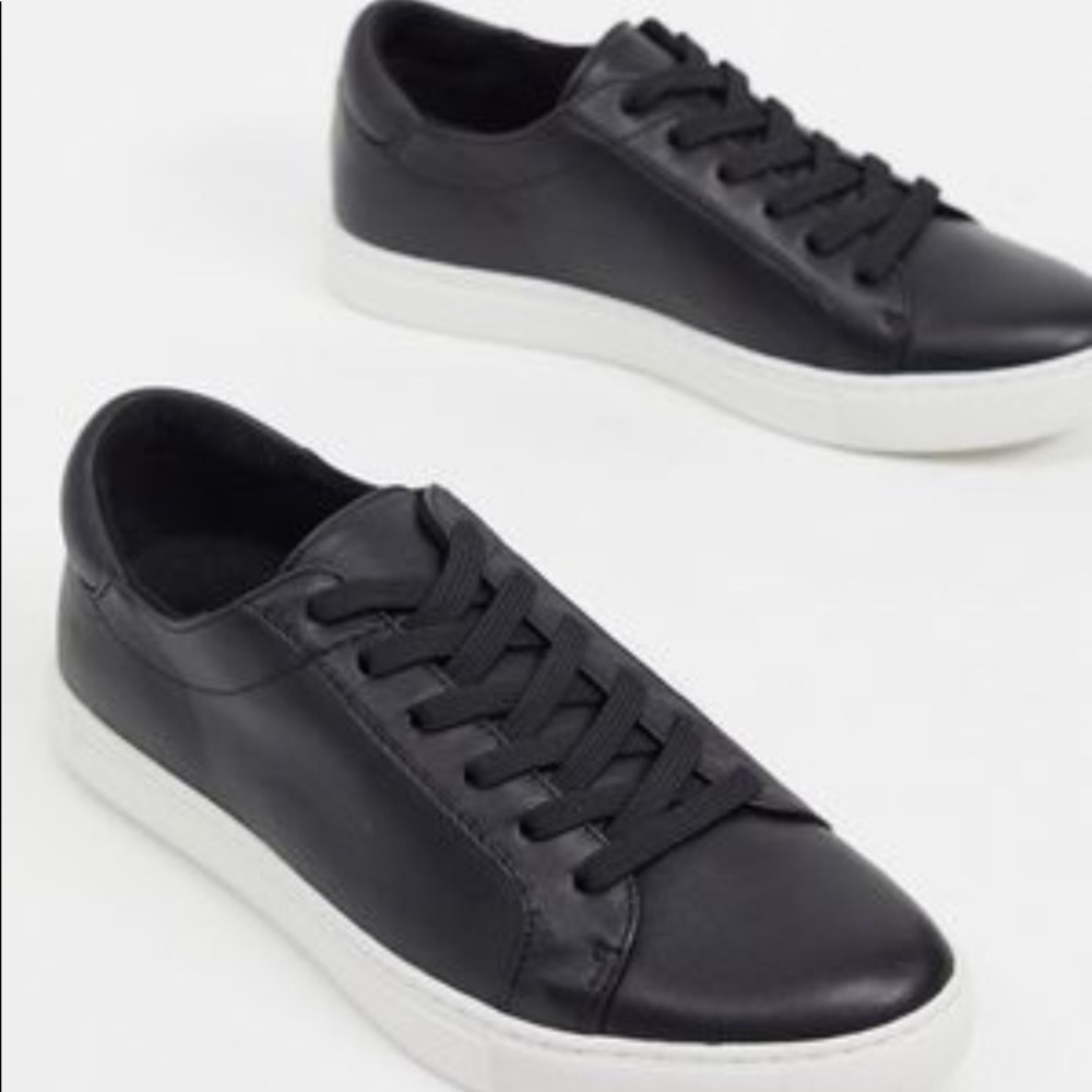 Kam-Era Reaction Kenneth Cole Runner
